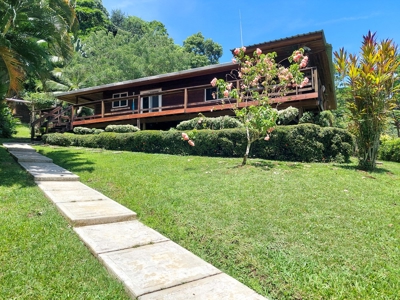 Titled Off-grid Coastal Home, Tierra Oscura, Bocas del Toro - image 34