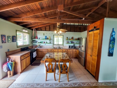 Titled Off-grid Coastal Home, Tierra Oscura, Bocas del Toro - image 22