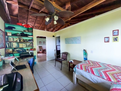 Titled Off-grid Coastal Home, Tierra Oscura, Bocas del Toro - image 10