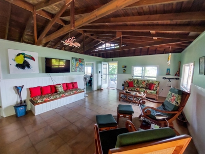 Titled Off-grid Coastal Home, Tierra Oscura, Bocas del Toro - image 18