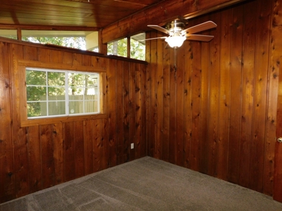 Charming Cottage For Sale In Lake Palestine Community - image 19