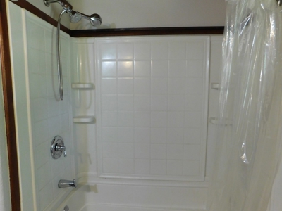 Charming Cottage For Sale In Lake Palestine Community - image 17