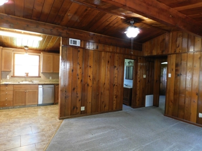 Charming Cottage For Sale In Lake Palestine Community - image 6