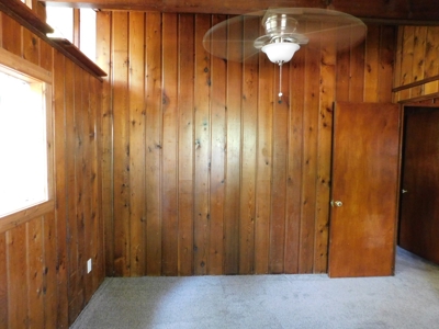 Charming Cottage For Sale In Lake Palestine Community - image 20