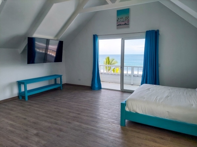 New Home with Dual Apartments. Surfers Paradise. - image 20
