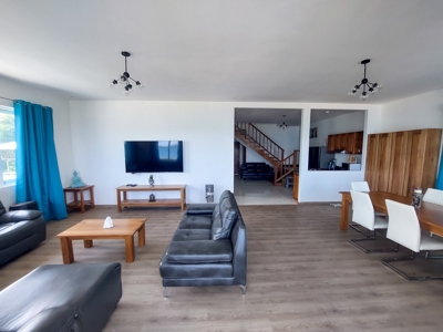 New Home with Dual Apartments. Surfers Paradise. - image 12