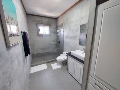 New Home with Dual Apartments. Surfers Paradise. - image 16