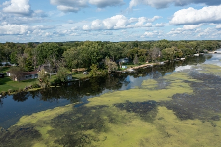 Waterfront Home in Marquette County WI - image 22
