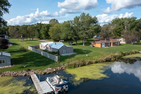 Waterfront Home in Marquette County WI - image 7