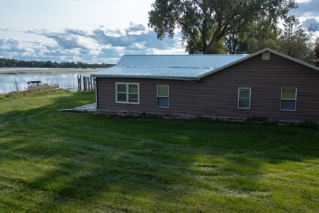 Waterfront Home in Marquette County WI - image 10