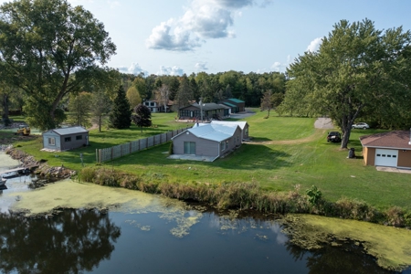 Waterfront Home in Marquette County WI - image 8