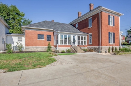 4 bedroom 3 bath historic home for sale in Franklin, Ky. - image 4