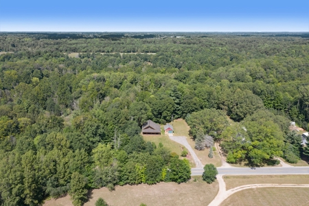 Custom Log Home For Sale Minutes From Grant, MI! - image 32