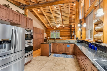 Large Custom Log Home for Sale in Cotopaxi, Colorado - image 12
