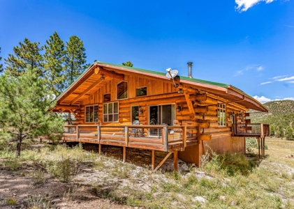 Large Custom Log Home for Sale in Cotopaxi, Colorado - image 36