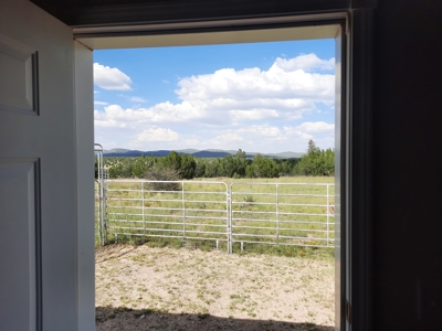 Off Grid Doesn't Get Easier Than This ! - image 11