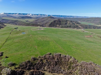 Year-round cattle operation has winter/summer grazing permit - image 7