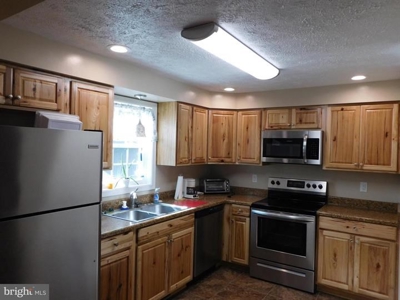 Remodeled Cumberland MD Home - image 4