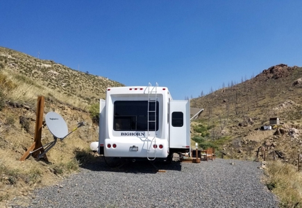 Camp or Build on This Peaceful and Serene Lot - image 14