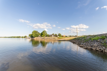 Sold! Tn Riverfront Lot Electric Water Septic Boat Ramp - image 13