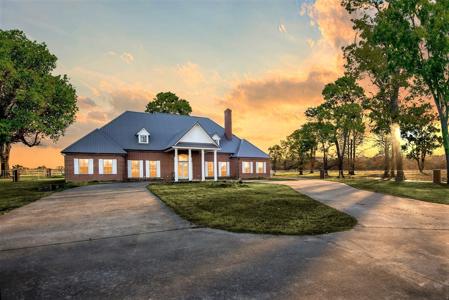 Large Cattle Ranch For Sale Red River County Bagwell Texas - image 1