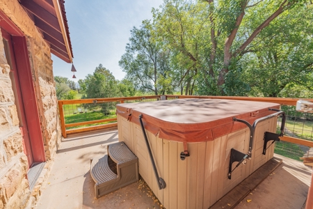 Hotchkiss Country Home With Ponds Irrigated Acreage For Sale - image 30