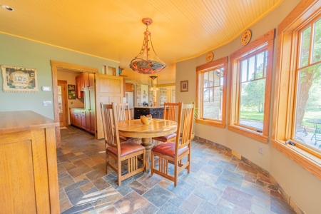 Hotchkiss Country Home With Ponds Irrigated Acreage For Sale - image 10