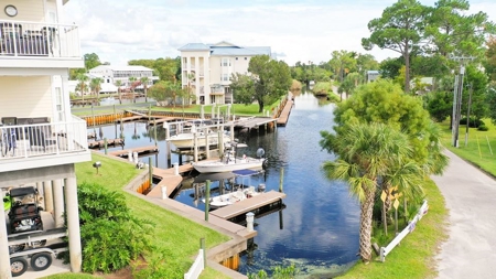 Beautiful Condo In Suwannee Florida! - image 36