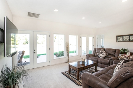 Home with Equestrian barn for sale in Dayton, WA - image 5