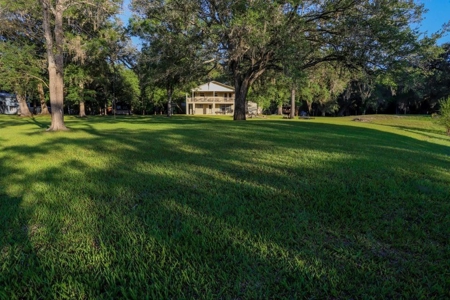 Santa Fe River Waterfront Home! - image 29