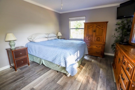 Santa Fe River Waterfront Home! - image 19