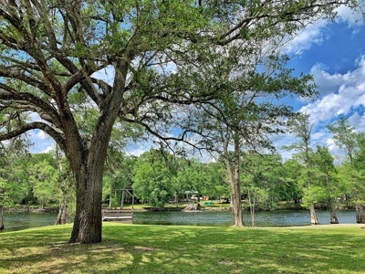 Santa Fe River Waterfront Home! - image 38
