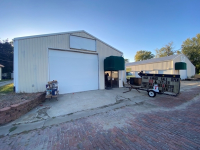 Storage Units and Auction Commercial Building For Sale Iowa - image 1