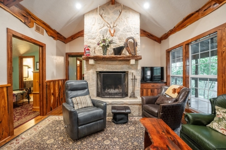Guadalupe Riverfront Working Ranch in the Texas Hill Country - image 33