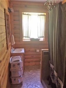 Commercial Cabins Rentals in the Ozarks - image 11