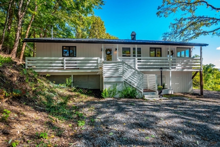 Home For Sale in Franklin, Tennessee - image 2