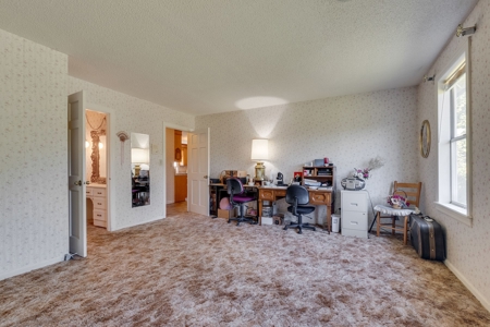 Country Home with Investment Property for Sale in Tennessee - image 17