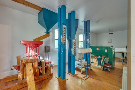 Country Home with Investment Property for Sale in Tennessee - image 39