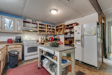 Historic Home in Town for Sale in Mount Pleasant, Tennessee - image 12