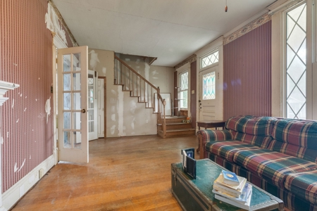Historic Home in Town for Sale in Mount Pleasant, Tennessee - image 9