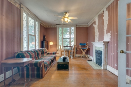 Historic Home in Town for Sale in Mount Pleasant, Tennessee - image 8