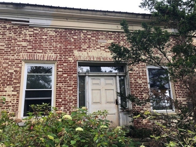 Historic Brick Colonial home on 25 Acres in Herkimer County - image 2