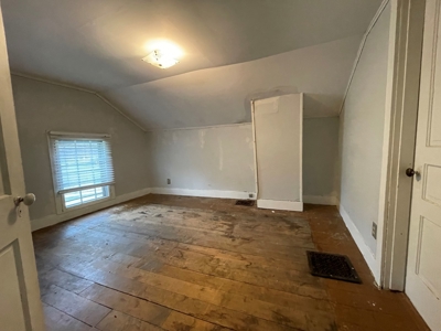 Fixer Upper for sale in Galena - image 9