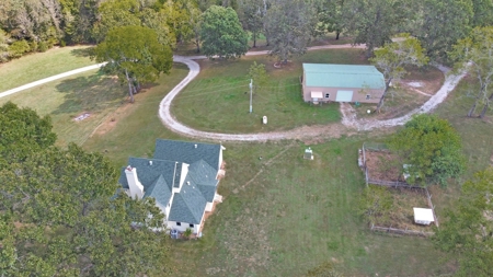 Large Ranch & Farm with Live Water &  Home for Sale in S MO. - image 38