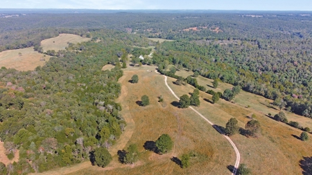 Large Ranch & Farm with Live Water &  Home for Sale in S MO. - image 33