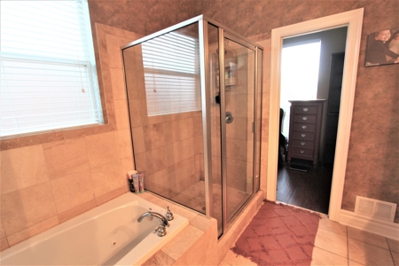 Home In Town For Sale Reno Texas Lamar County - image 14