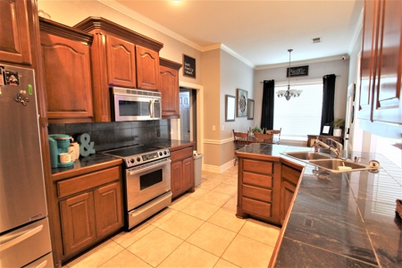 Home In Town For Sale Reno Texas Lamar County - image 7