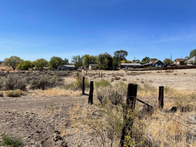 .373 acre vacant lot in town of Alturas, Ca - image 6