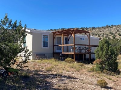 Newer Country Home on Grid in Northern AZ - image 1