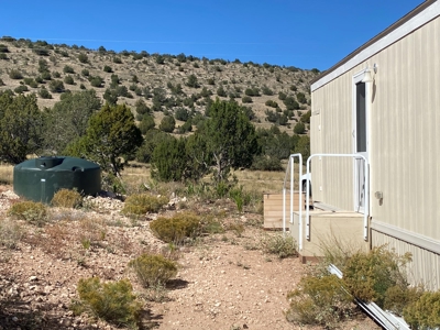 Newer Country Home on Grid in Northern AZ - image 20